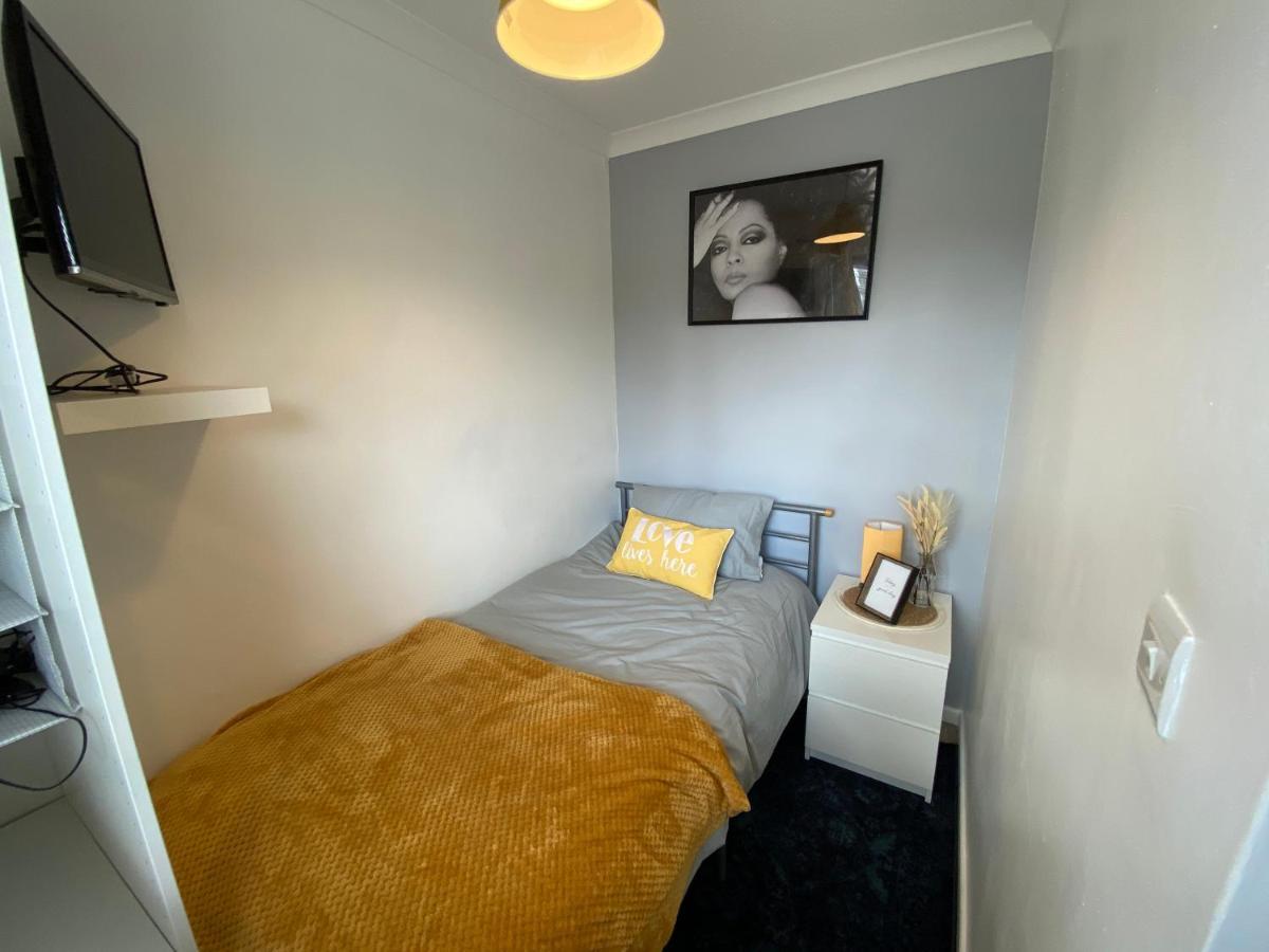 Host & Stay - Cotman Close Milton Keynes Exterior foto