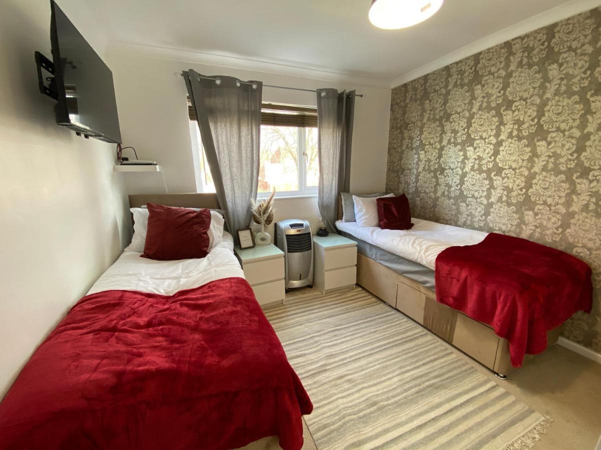 Host & Stay - Cotman Close Milton Keynes Exterior foto